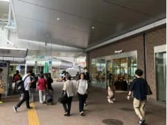 南口を出たら右手にシャポー船橋か゛あります。